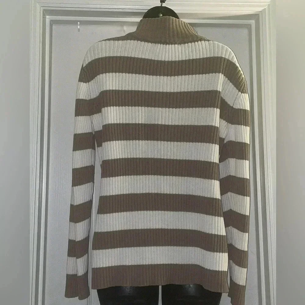 Liz Claiborne Long Sleeve Sweater